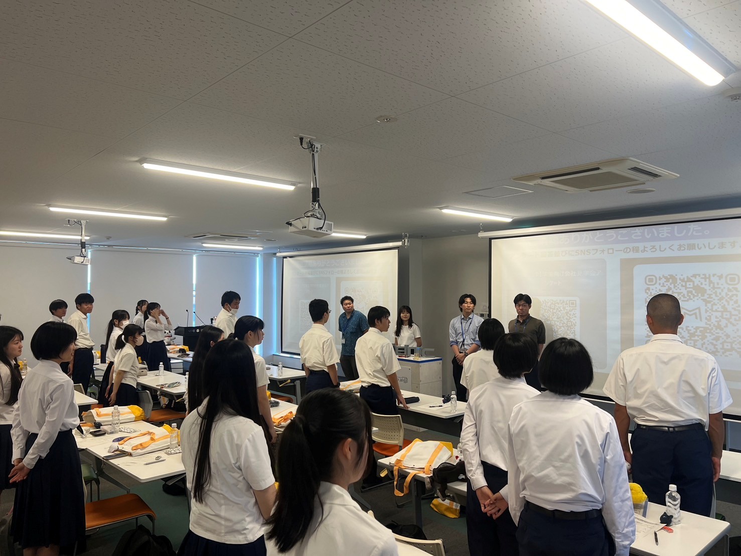 知立東高等学校3年生~会社見学バスツアー
