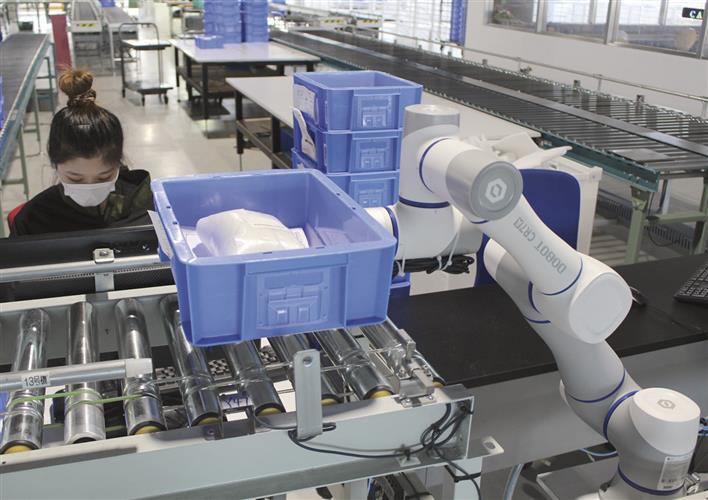 【中部経済新聞_掲載】テルミック 常滑工場に協働ロボ導入 効率化と女性の負担軽減